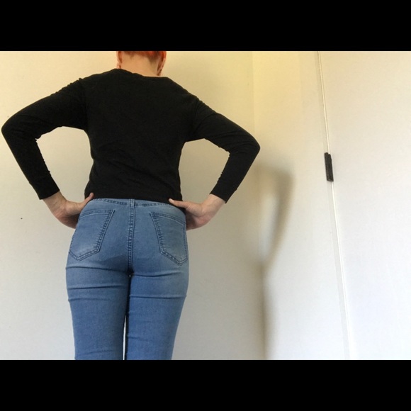 Forever 21 Aztec Print Long Sleeve Tee - Picture 4 of 8